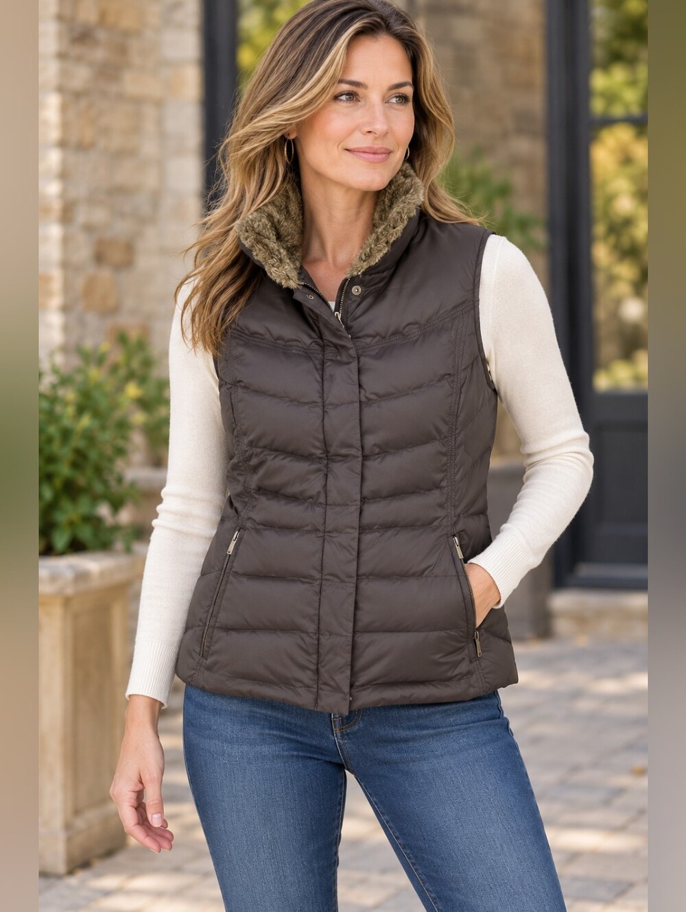 Eddie Bauer Goose Down Puffer Vest Faux  Fur Trim Dark Brown Size Medium